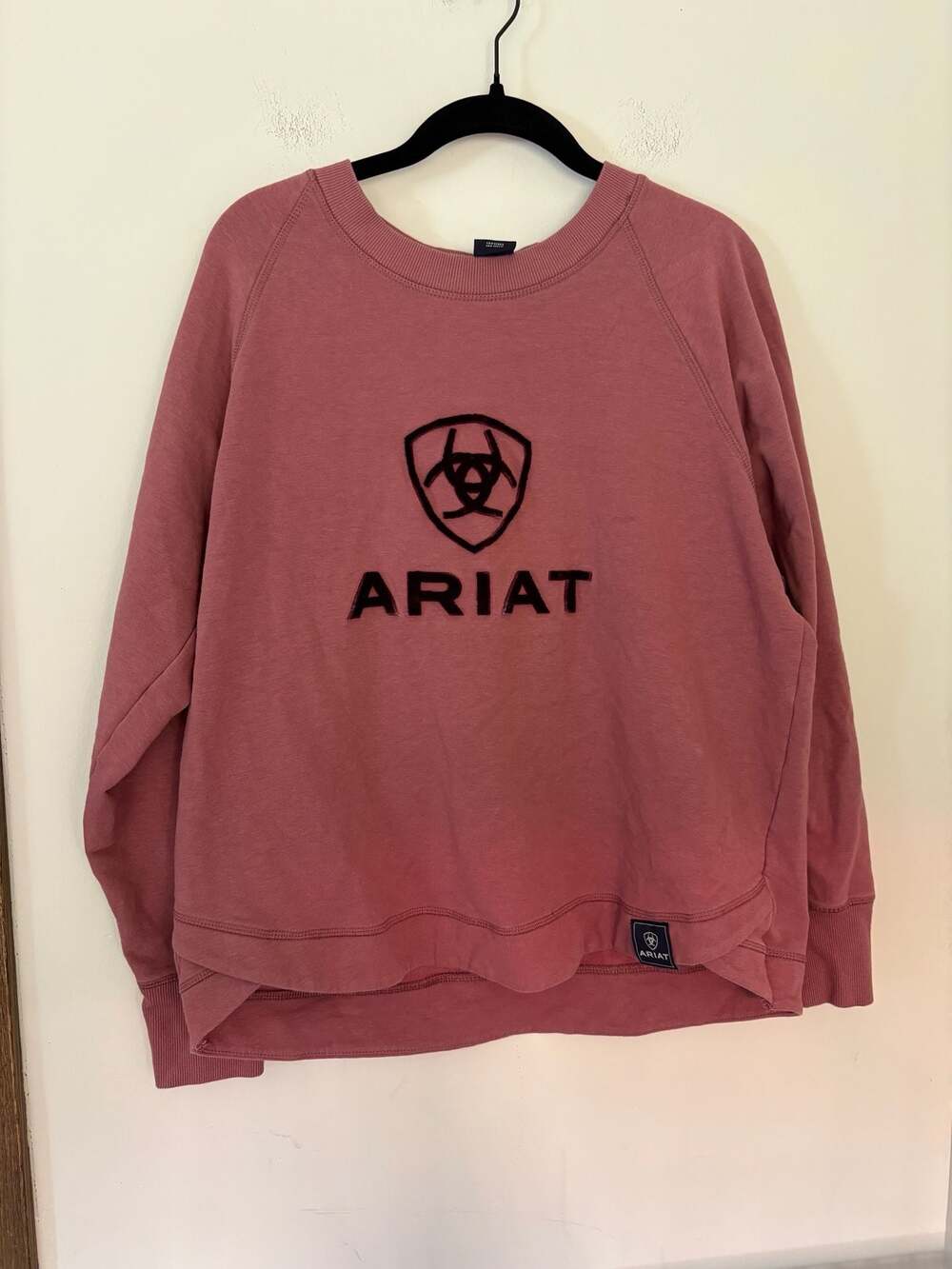 Ariat Women’s Benicia Raised Velvet Graphic Logo Sweatshirt Crewneck Pink Sz XL